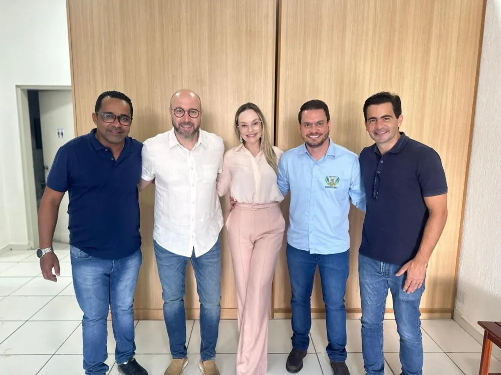 Fabio e Beto destinam R$ 1 mi para ampliar cirurgias e consultas